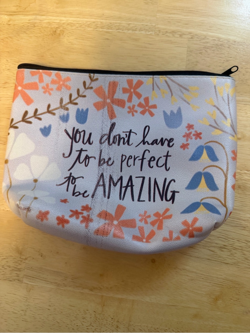 Floral Quote Makeup Pouch - 'Be Amazing'
